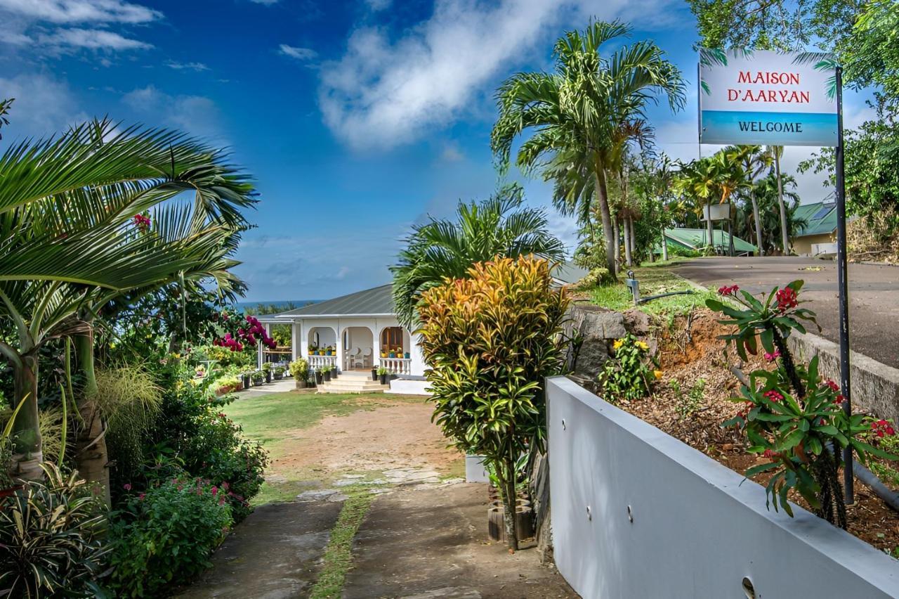 Maison D'Aaryan Anse aux Pins Екстериор снимка